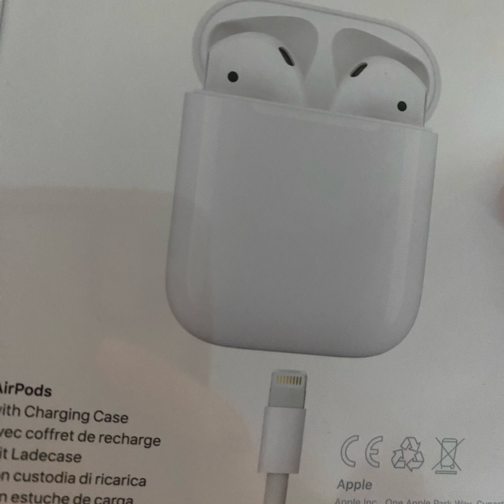 Apple AirPods
